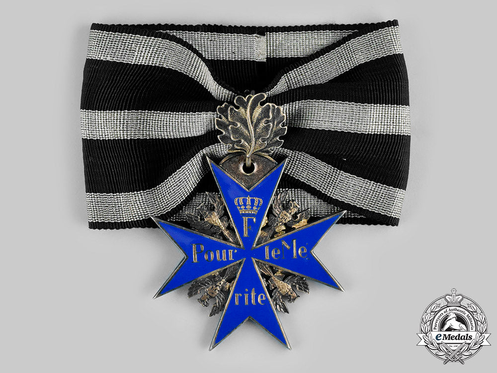 prussia,_state._a_pour_le_mérite_with_oakleaves,_by_godet,_c.1925_c20845_mnc1019_1_1_1