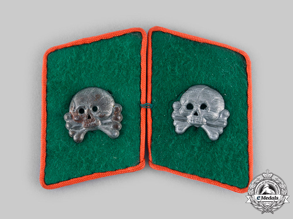 germany,_luftwaffe._a_set_of1_st_fallschirm-_panzer_division_hermann_göring_assault_gun_collar_tabs_c20867_emd9246