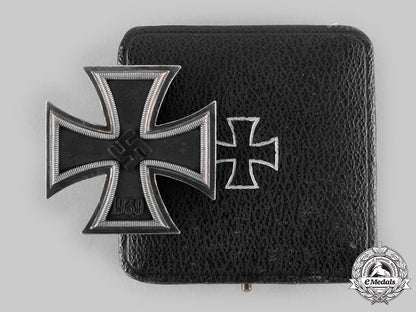 germany,_wehrmacht._a1939_iron_cross_i_class,_with_case,_by_klein&_quenzer_c20876_emd9292_2