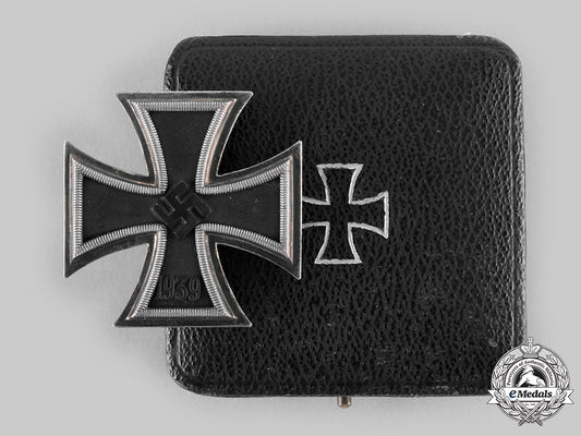 germany,_wehrmacht._a1939_iron_cross_i_class,_with_case,_by_klein&_quenzer_c20876_emd9292_2