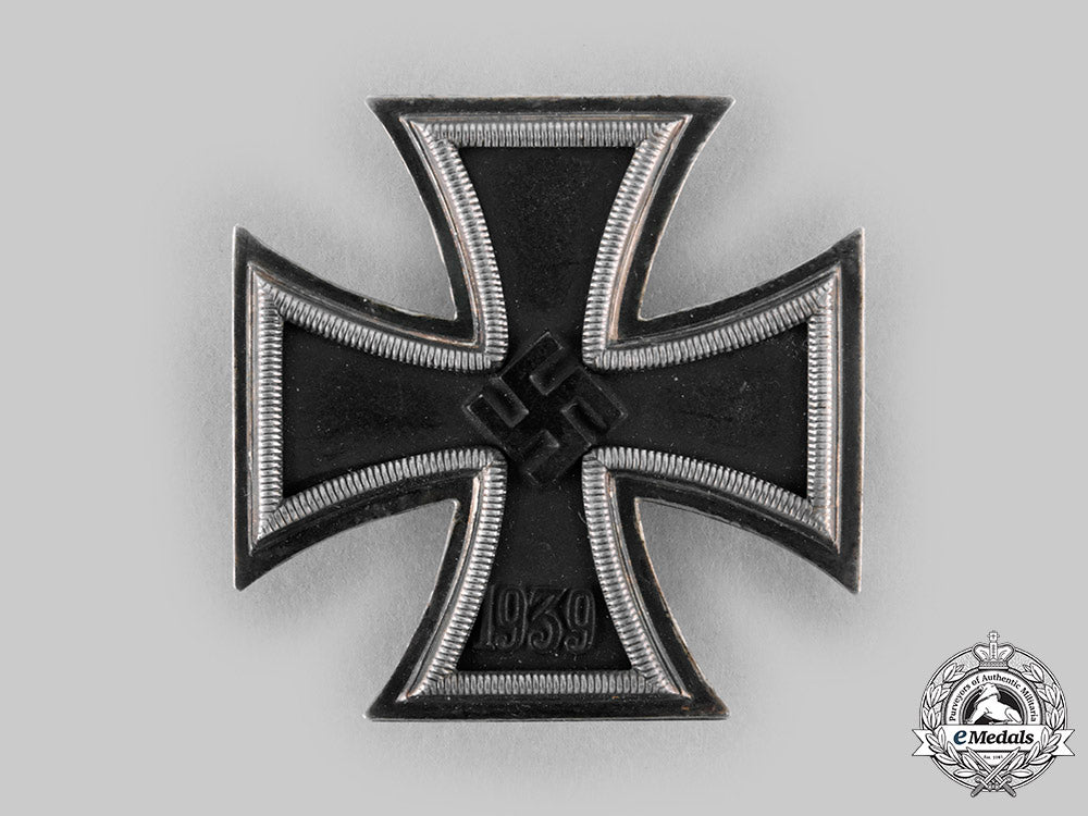germany,_wehrmacht._a1939_iron_cross_i_class,_with_case,_by_klein&_quenzer_c20877_emd9319_2