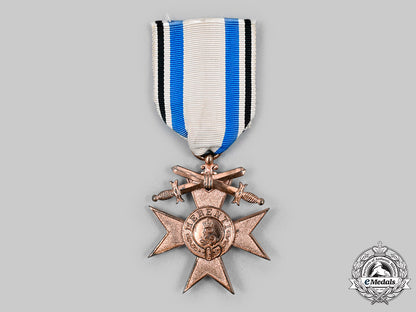 bavaria,_kingdom._a_military_merit_cross,_iii_class_with_swords_and_custom_case,_by_weiss&_co._c20880_mnc8123