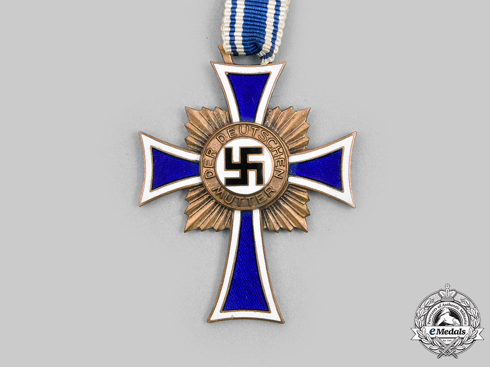 germany,_third_reich._a_pair_of_medals_c20884_mnc2625