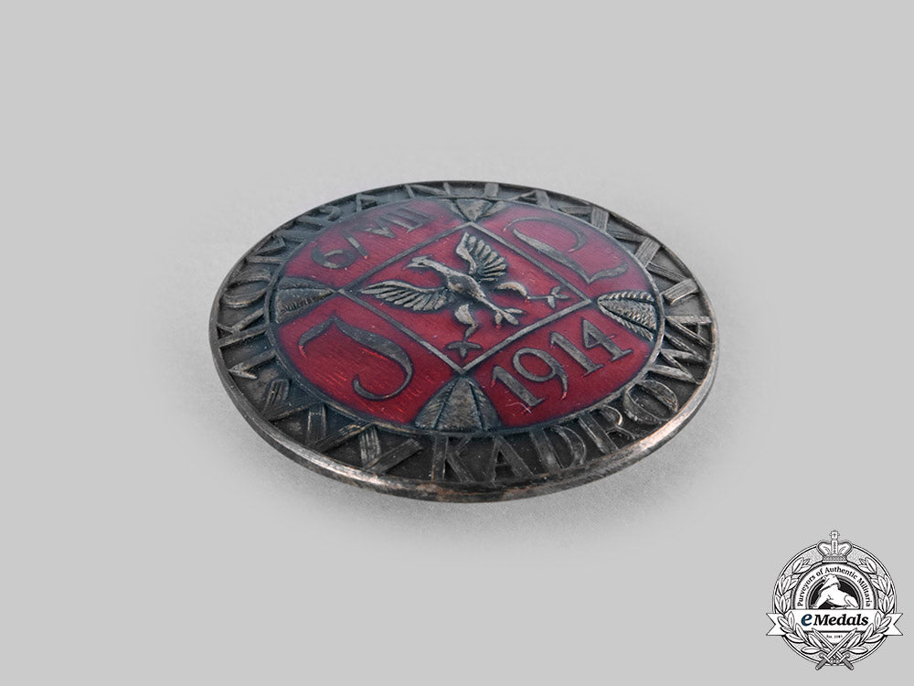 poland._a_regimental_badge_to_polish_republic_kompan_kadrowa_c20889_emd0403_1