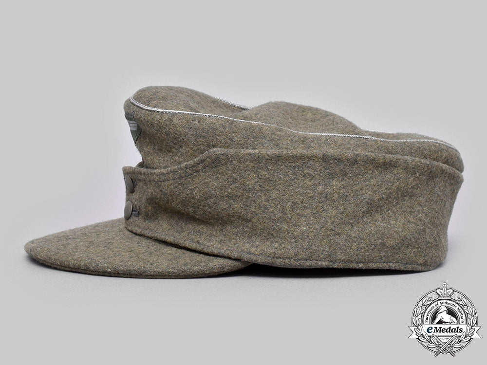 germany,_heer._an_officer’s_m43_field_cap_c20902_mnc1692_1