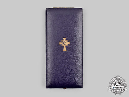 germany,_third_reich._an_honour_cross_of_the_german_mother,_gold_grade_with_case,_by_carl_poellath_c20905_mnc8175
