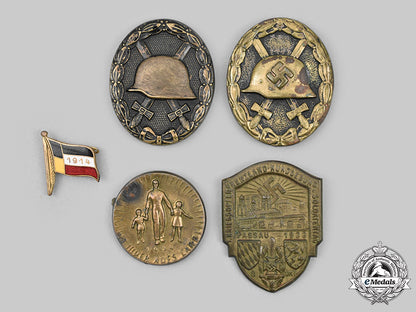 germany,_third_reich._a_lot_of_badges_and_decorations_c20913_mnc6410