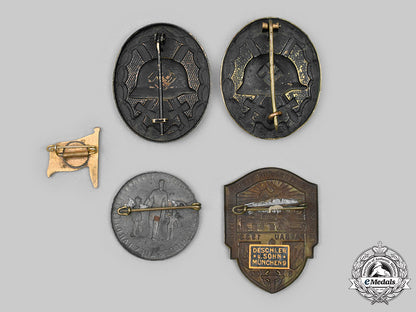 germany,_third_reich._a_lot_of_badges_and_decorations_c20914_mnc6408