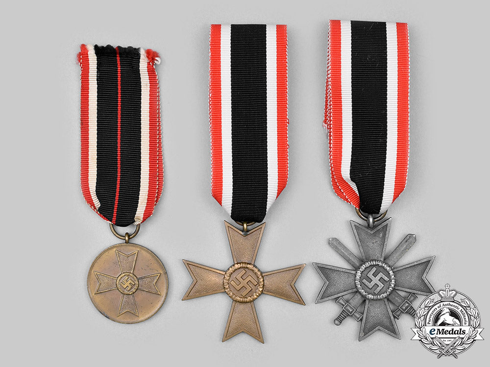 germany,_wehrmacht._a_lot_of_war_merit_decorations_c20920_mnc6429