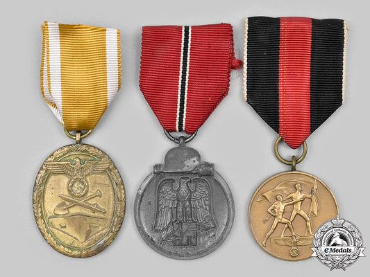 germany,_wehrmacht._a_lot_of_medals_c20925_mnc6441_1_1