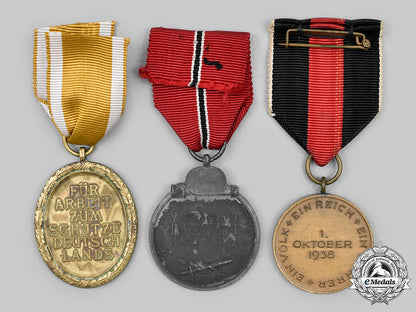 germany,_wehrmacht._a_lot_of_medals_c20926_mnc6443_1_1