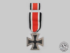 Germany, Wehrmacht. A 1939 Iron Cross Ii Class, With Ribbon Bar, By Franke & Co.