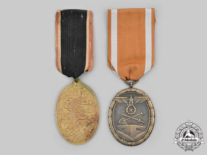 germany._a_lot_of_service_decorations_c20937_mnc2935