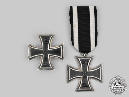 germany._a_lot_of_service_decorations_c20939_mnc2939