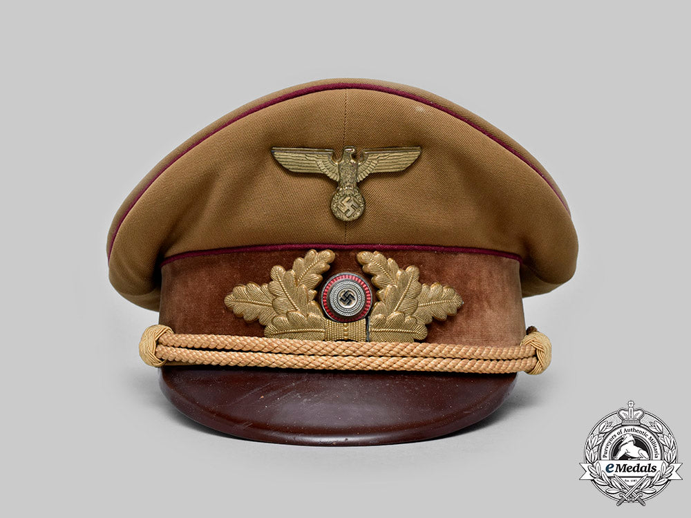 germany,_nsdap._a_political_leader’s_visor_cap,_gau_level_c20942_mnc1868_1