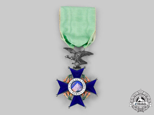 bolivia,_republic._a_national_order_of_the_andean_condor,_knight_c.1960_c20945_emd9214_1