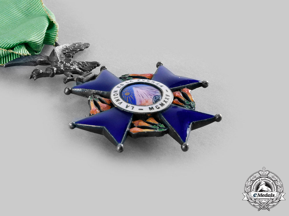 bolivia,_republic._a_national_order_of_the_andean_condor,_knight_c.1960_c20948_emd9225_1