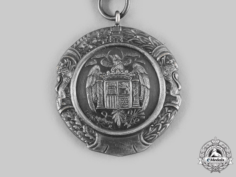 spain,_fascist_state._a_military_medal,_silver_class,_by_egaña,_c.1940_c20951_emd9234_1_1