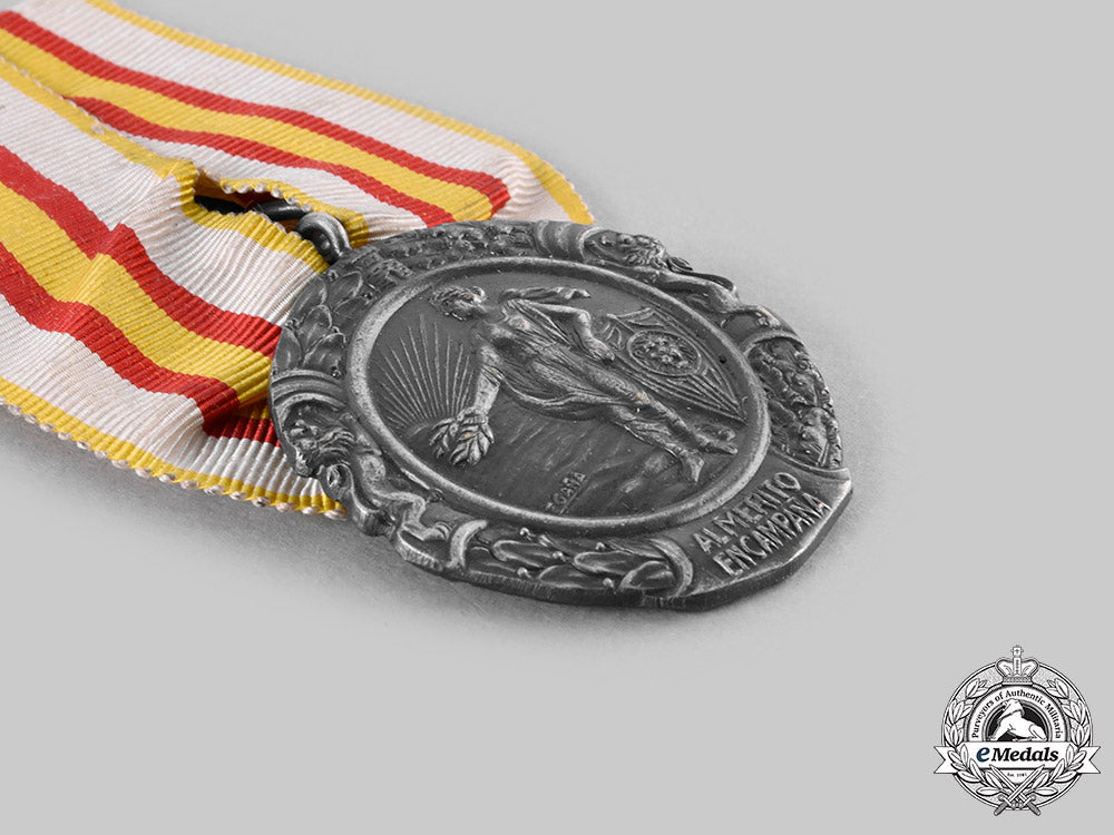 spain,_fascist_state._a_military_medal,_silver_class,_by_egaña,_c.1940_c20953_emd9238_1_1