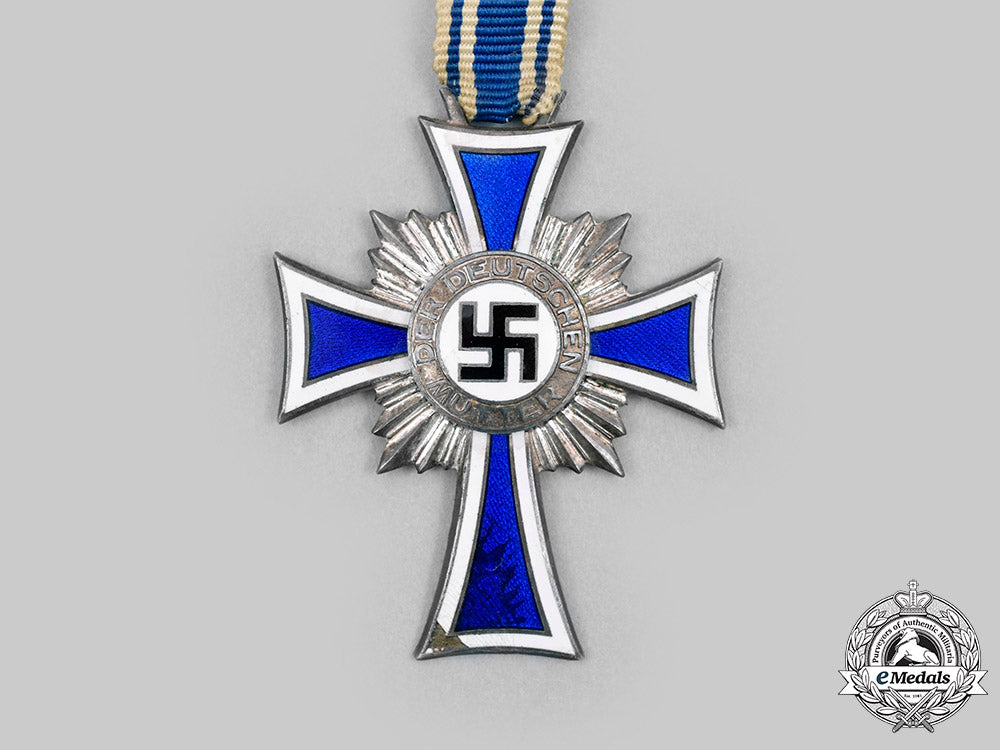 germany,_wehrmacht._a_lot_of_service_medals_c20958_mnc2993