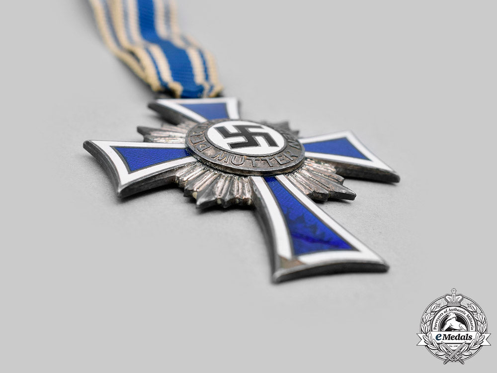 germany,_wehrmacht._a_lot_of_service_medals_c20960_mnc2997