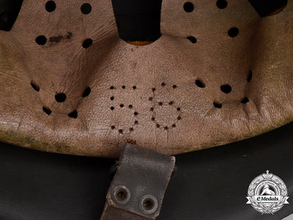 italy,_kingdom._an_alpini_m33_steel_helmet,_c.1936_issue_c20967_mnc6561_1