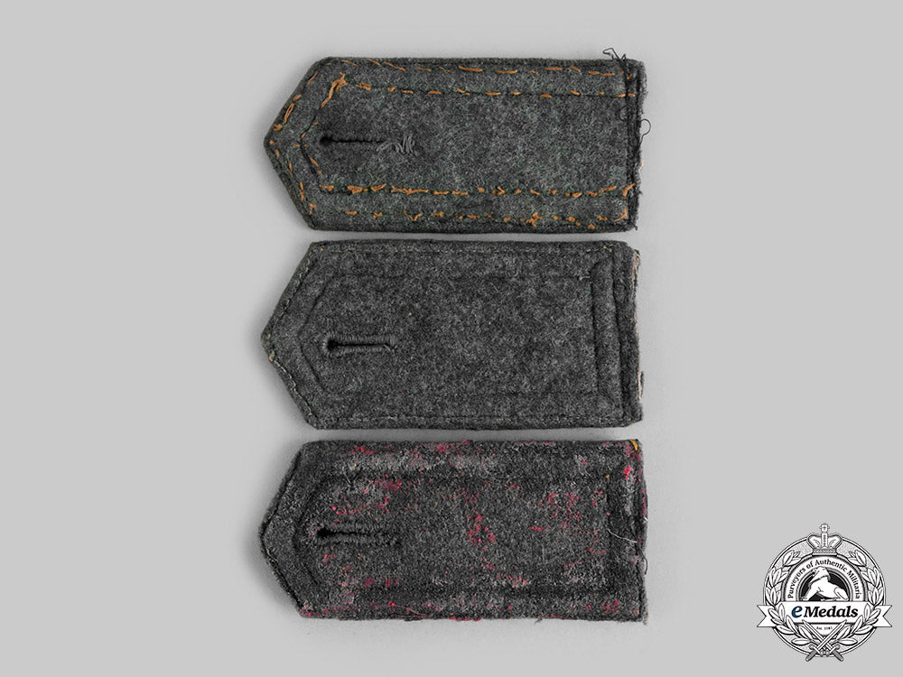 germany,_kriegsmarine._a_lot_of_shoulder_boards_with_career_insignia_c20981_emd0434_1_1