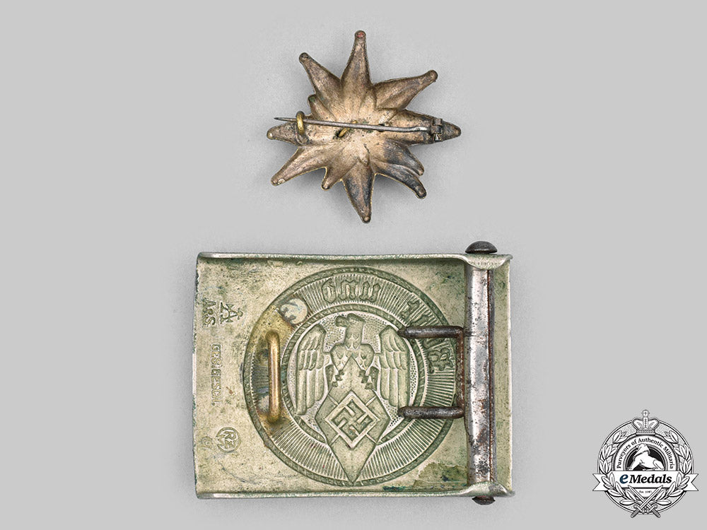 germany,_hj._a_hj_em/_nco’s_belt_buckle,_by_f.w._assmann&_söhne,_with_commemorative_badge_c20985_mnc3076_1