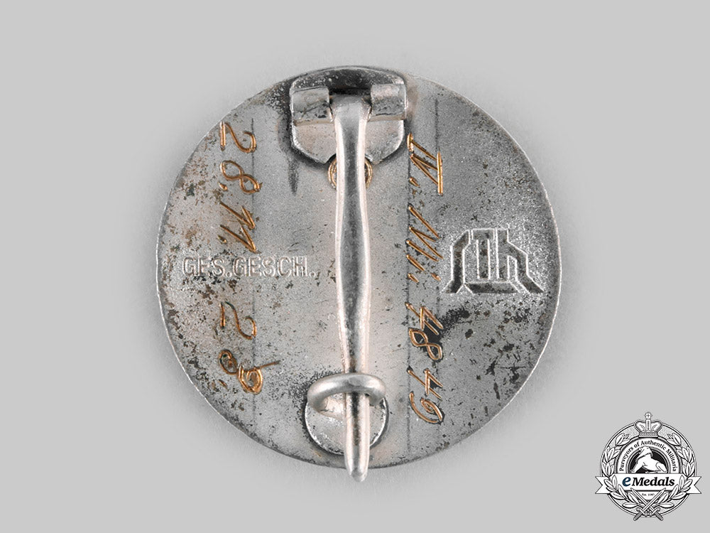 germany,_der_stahlhelm._a1923_stahlhelm_membership_badge,_large_version,_by_stahlhof_magdeburg_c20986_emd0029