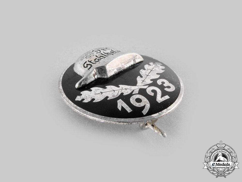 germany,_der_stahlhelm._a1923_stahlhelm_membership_badge,_large_version,_by_stahlhof_magdeburg_c20987_emd0036