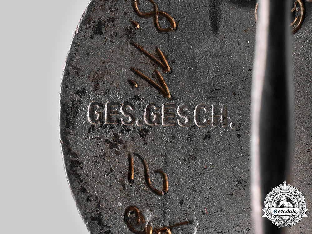 germany,_der_stahlhelm._a1923_stahlhelm_membership_badge,_large_version,_by_stahlhof_magdeburg_c20989_mnc1102