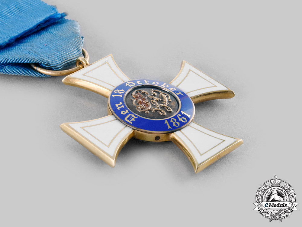 prussia,_kingdom._an_order_of_the_crown,_iii_class_cross_in_gold,_by_johann_wagner&_sohn,_c.1900_c20994_emd0059_2_1