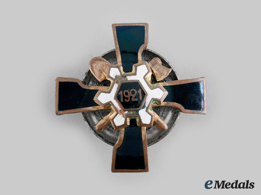 latvia,_republic._an_engineer/_pioneer_regiment_badge,_c.1930_c20_00181_1_1