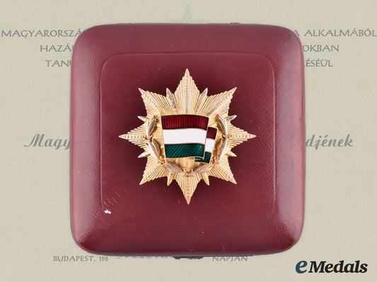 hungary,_people’s_republic._an_order_of_the_flag_of_the_republic,_iii_class_with_case,_to_f._otto_mircea_c20_00330_1