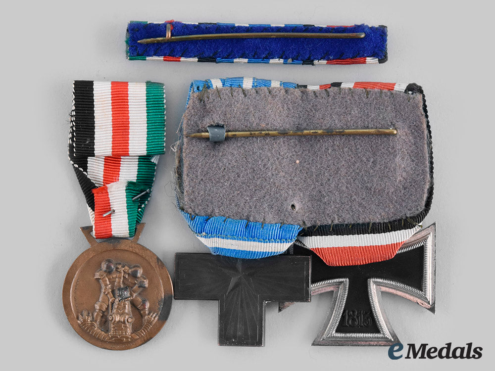 germany,_wehrmacht._a_lot_of_decorations_c20_00409