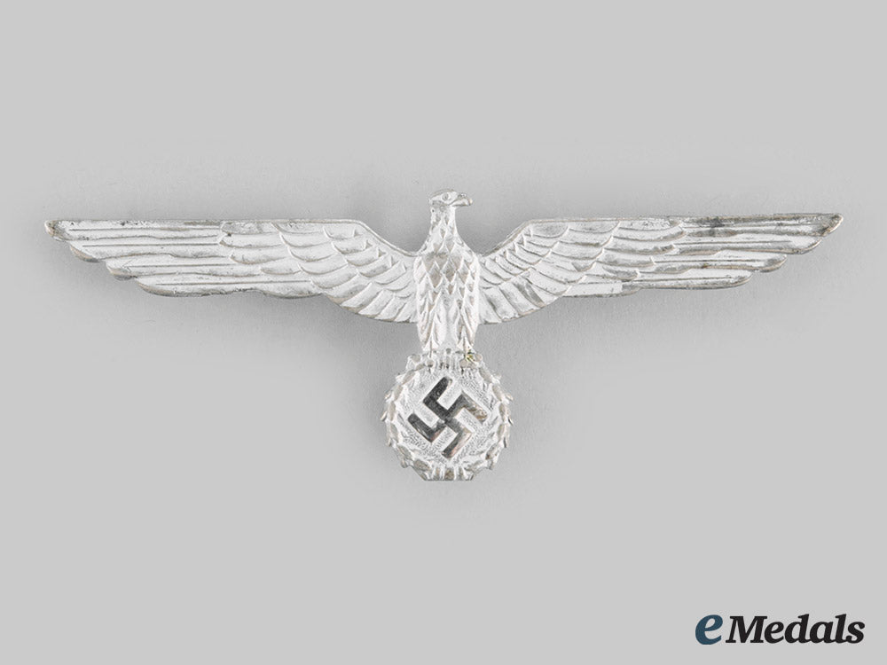 germany,_heer._a_heer_officer’s_summer_uniform_breast_eagle_c20_00416