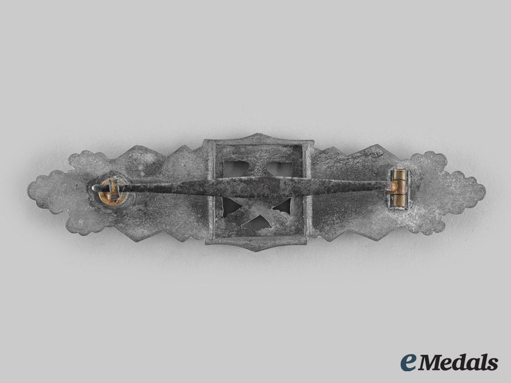 germany,_wehrmacht._a_close_combat_clasp,_silver_grade_c20_00431_2