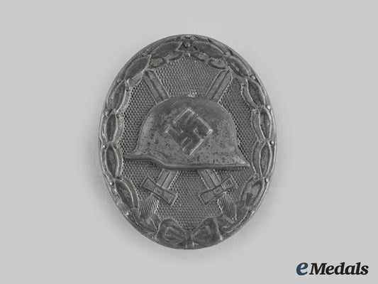 germany,_wehrmacht._a_wound_badge,_silver_grade,_by_steinhauer&_lück_c20_00452