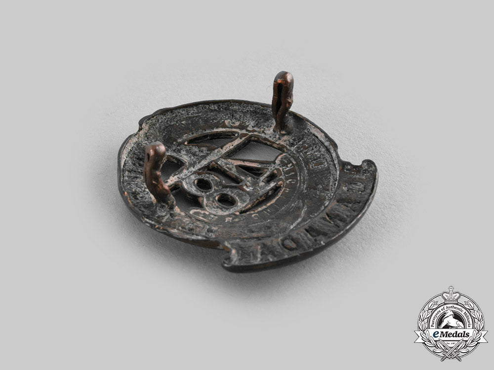 canada,_cef._a_lot_of_four_first_war_collar_badges_c20_00657