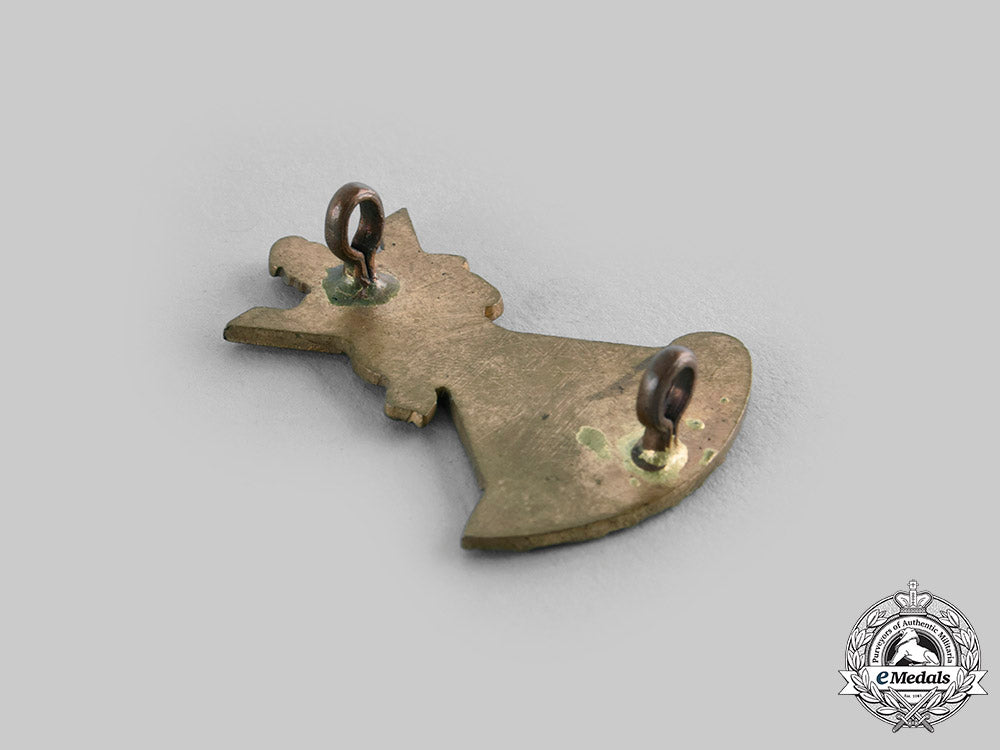 canada,_cef._a_lot_of_four_first_war_collar_badges_c20_00658