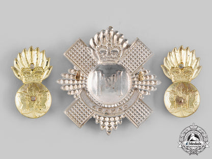 canada._three_highland_light_infantry_of_canada_badges_c20_00683