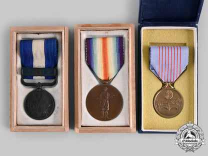 japan,_empire._a_lot_of_three_cased_medals_c20_00724_1