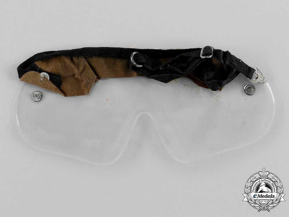 united_kingdom._a_mark_ii_anti-_gas_eyeshields,_c.1941_c20_00914