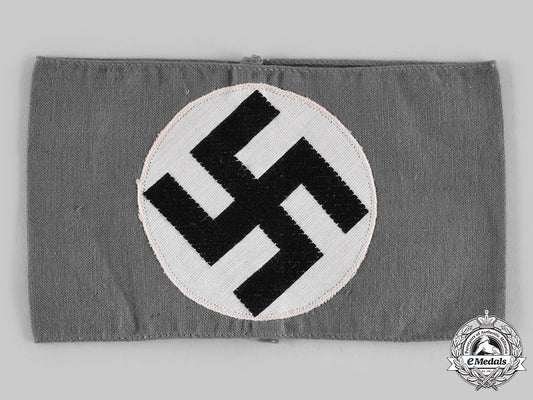 germany,_der_stahlhelm._a_member’s_armband,_pre-_sa_integration_c20_00953_2_1_1_1