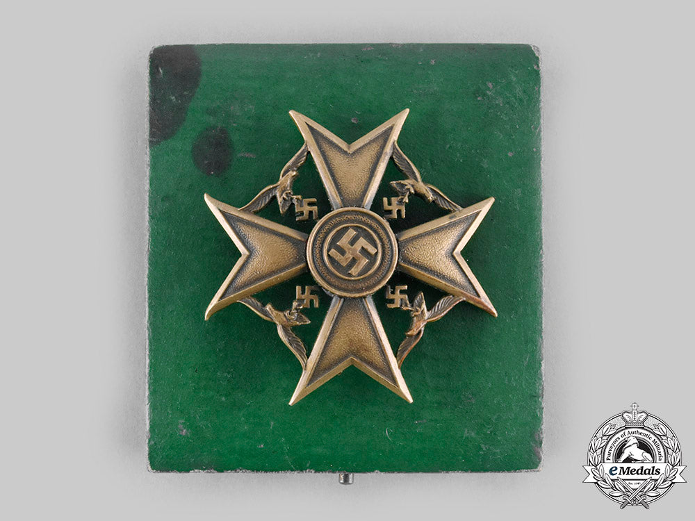 germany,_wehrmacht._a_spanish_cross,_bronze_grade_with_case,_by_c.e._juncker_c20_01164