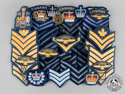 canada,_commonwealth._a_lot_of_forty-_one_royal_canadian_air_force(_rcaf)_uniform_insignia_c20_01324_1