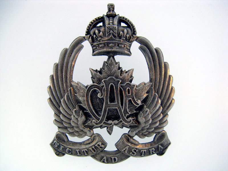 canadian_air_force_cap_badge1920-24_c4110001