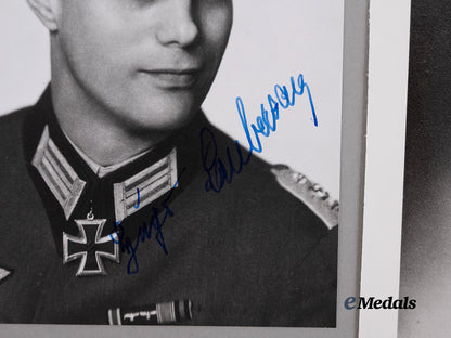 germany,_third_reich._a_lot_of_post-_war_signed_knight’s_cross_winner_photographs_e_medals__g62082_5
