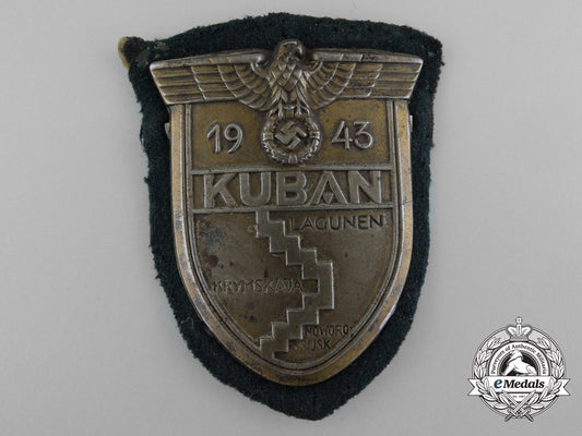 a_wehrmacht_army_issued_kuban_campaign_shield_c_0129