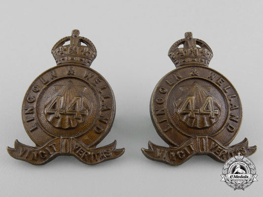 a_set_of_officer's44_th_lincoln&_welland_regiment_collar_badges_c_019